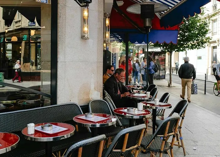 Cosy Cocoon For 2P With A-C - Near Montmartre